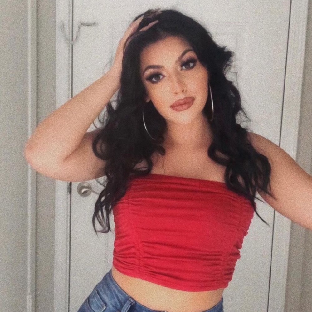 Cute red crop top